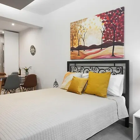 Valaoritou Living