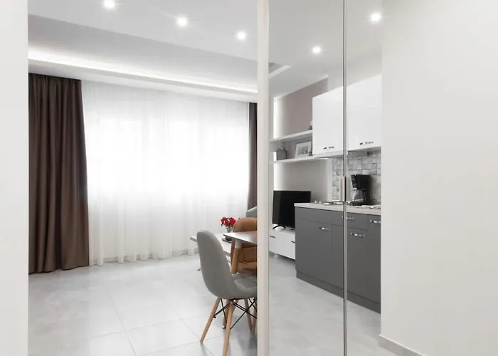 Valaoritou Living Apartment *